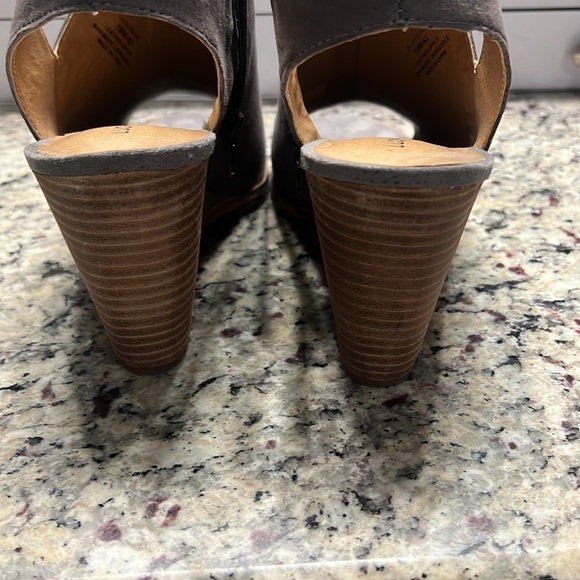 Lucky Brand Gray Wedges - Picture 4 of 5